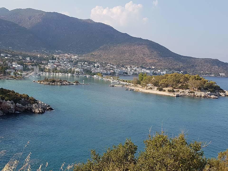 Pansion Marousa Méthana Exteriér fotografie